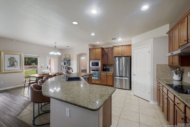 28022 George Obrien, San Antonio, TX 78260