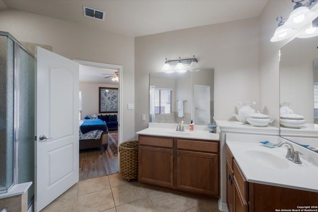 28022 George Obrien, San Antonio, TX 78260