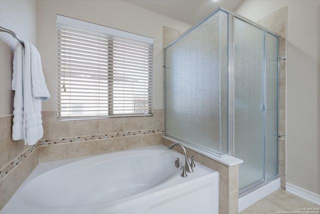 28022 George Obrien, San Antonio, TX 78260