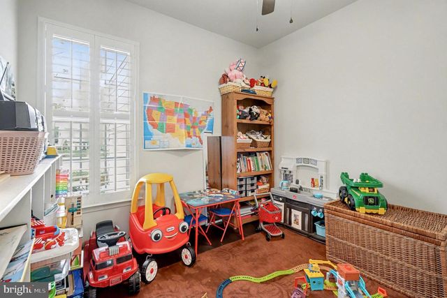 12 PENSACOLA ST, Fredericksburg, VA 22406