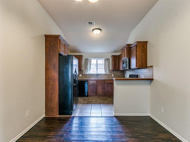 8001 Eagle Circle, Oklahoma City, OK 73135