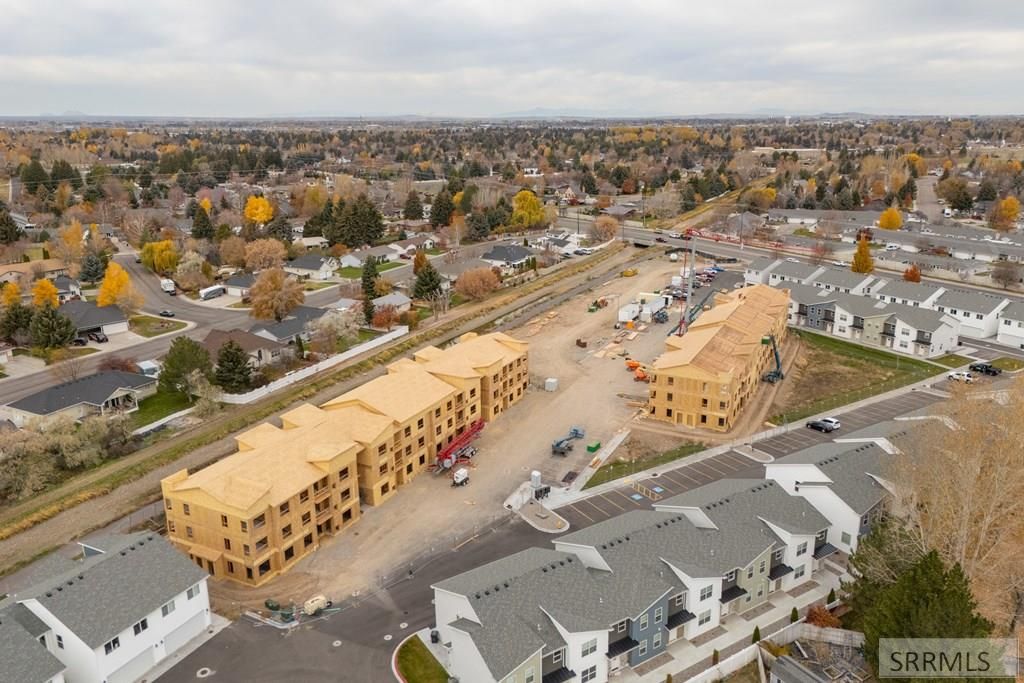 Image 12 of property listing at 796 E Sunnyside Road # 101, Idaho Falls, ID 83401