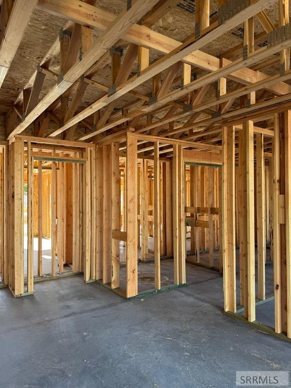 Image 6 of property listing at 796 E Sunnyside Road # 101, Idaho Falls, ID 83401