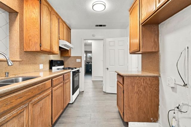 6807 N Cottage, Winton, CA 95388