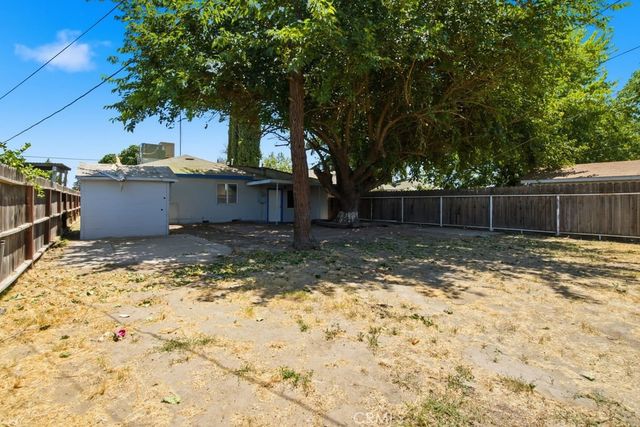 6807 N Cottage, Winton, CA 95388