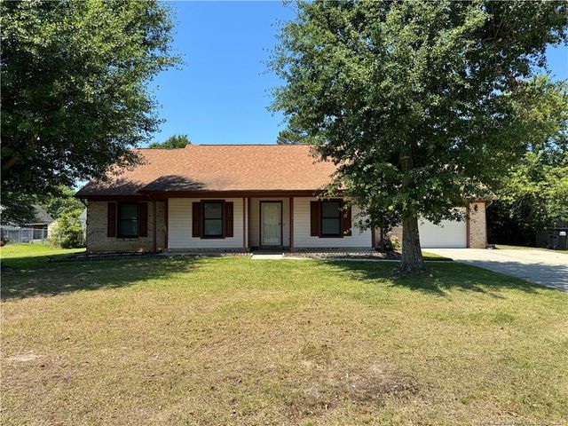 112 Thornbird Drive, Raeford, NC 28376