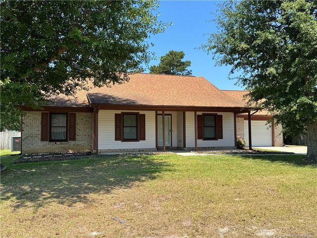 112 Thornbird Drive, Raeford, NC 28376