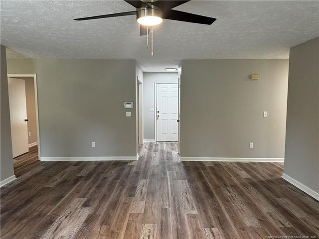 112 Thornbird Drive, Raeford, NC 28376