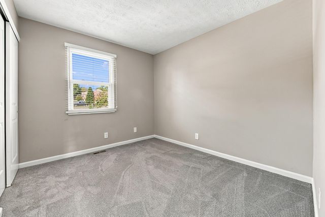 2610 Brookview Drive, Villa Hills, KY 41017