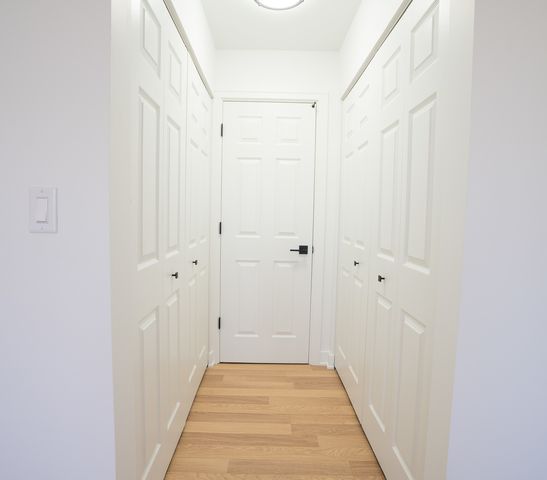 207 Uteg Street 302, Crystal Lake, IL 60014