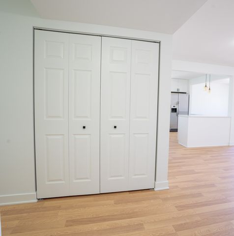 207 Uteg Street 302, Crystal Lake, IL 60014