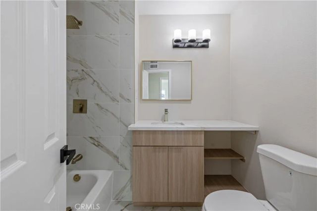 22038 Alamogordo Road, Saugus, CA 91350