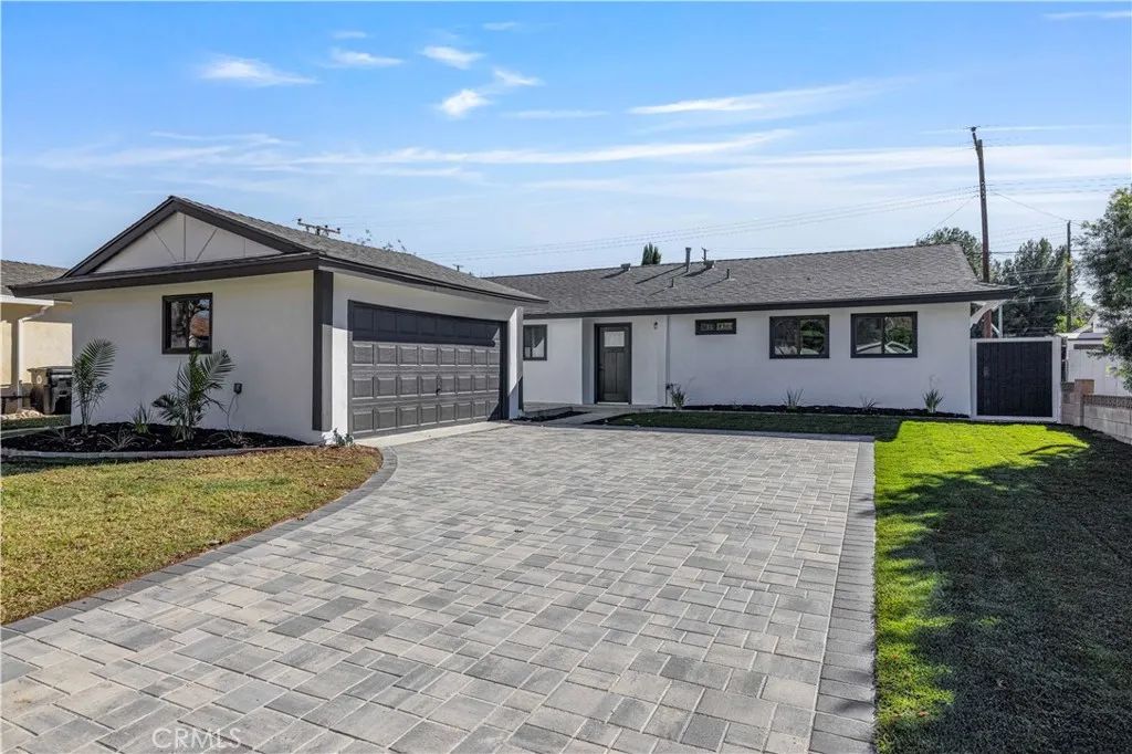 22038 Alamogordo Road, Saugus, CA 91350