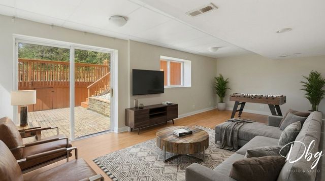 105 Wildflower Lane, Round Lake Beach, IL 60073