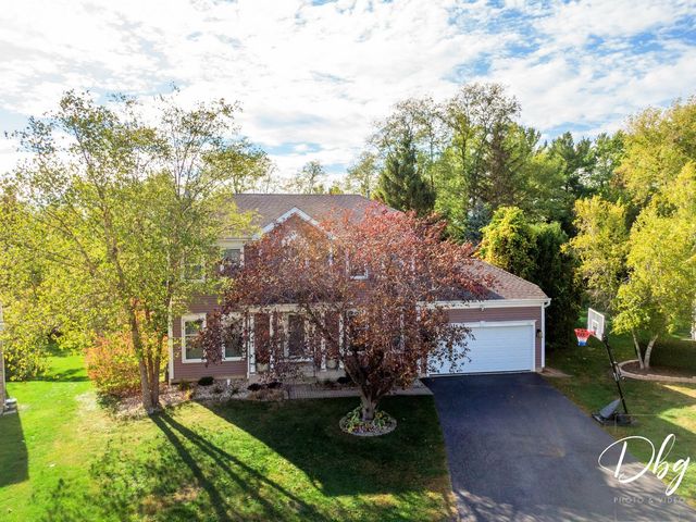 105 Wildflower Lane, Round Lake Beach, IL 60073