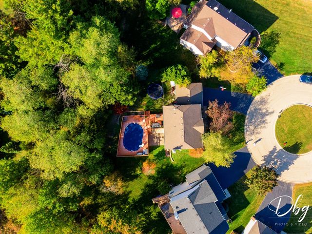 105 Wildflower Lane, Round Lake Beach, IL 60073