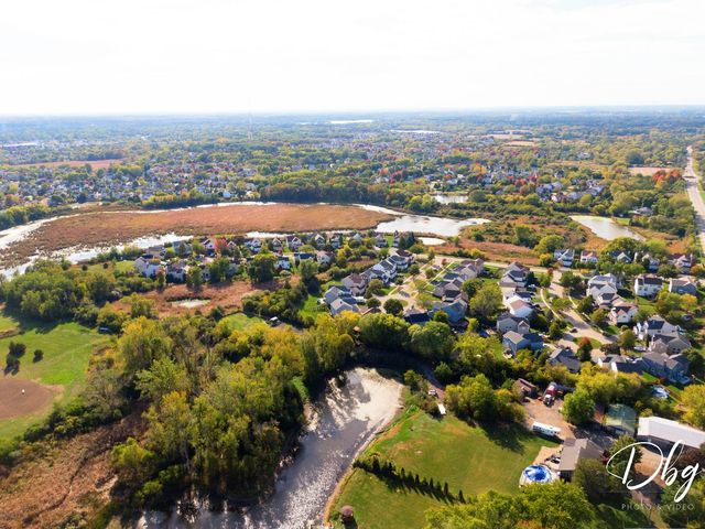 105 Wildflower Lane, Round Lake Beach, IL 60073