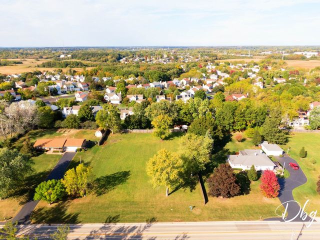 105 Wildflower Lane, Round Lake Beach, IL 60073