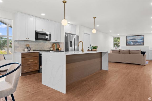 7575 S LAKE MARY DR, Cottonwood Heights, UT 84121