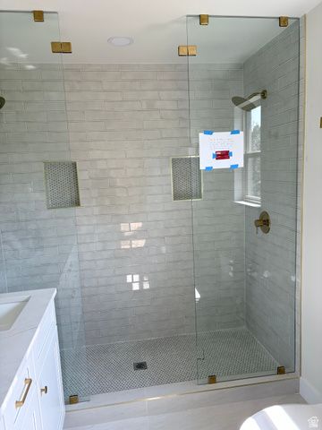 7575 S LAKE MARY DR, Cottonwood Heights, UT 84121