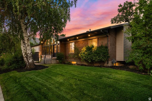 7575 S LAKE MARY DR, Cottonwood Heights, UT 84121
