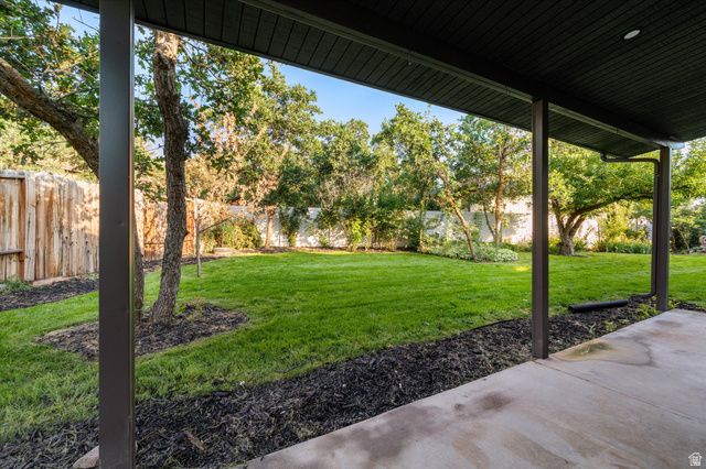 7575 S LAKE MARY DR, Cottonwood Heights, UT 84121