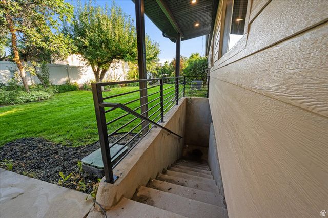 7575 S LAKE MARY DR, Cottonwood Heights, UT 84121