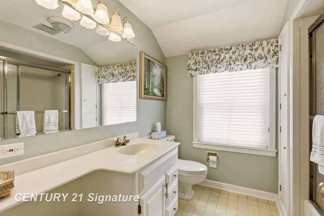 14 Edgewood Road, Saginaw, MI 48602