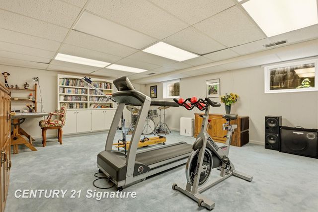 14 Edgewood Road, Saginaw, MI 48602