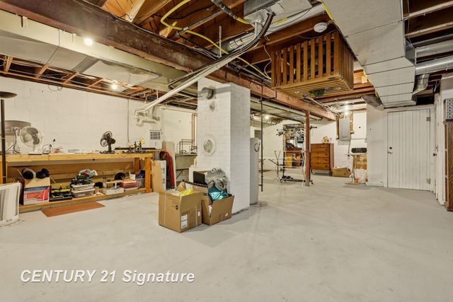 14 Edgewood Road, Saginaw, MI 48602