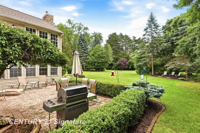 14 Edgewood Road, Saginaw, MI 48602