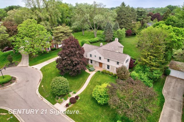 14 Edgewood Road, Saginaw, MI 48602