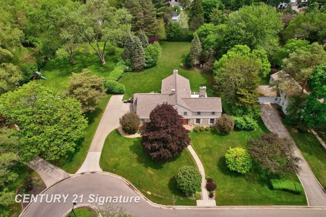 14 Edgewood Road, Saginaw, MI 48602