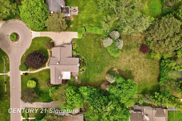 14 Edgewood Road, Saginaw, MI 48602
