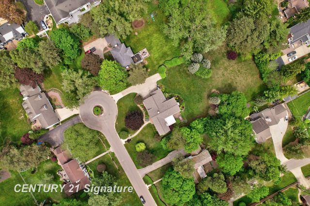 14 Edgewood Road, Saginaw, MI 48602