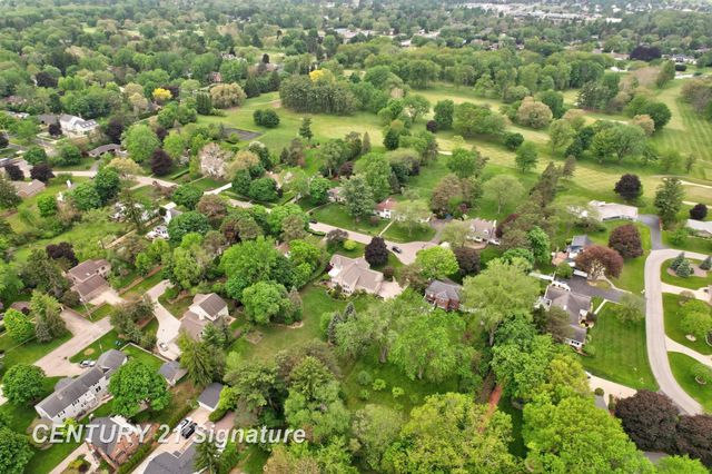 14 Edgewood Road, Saginaw, MI 48602