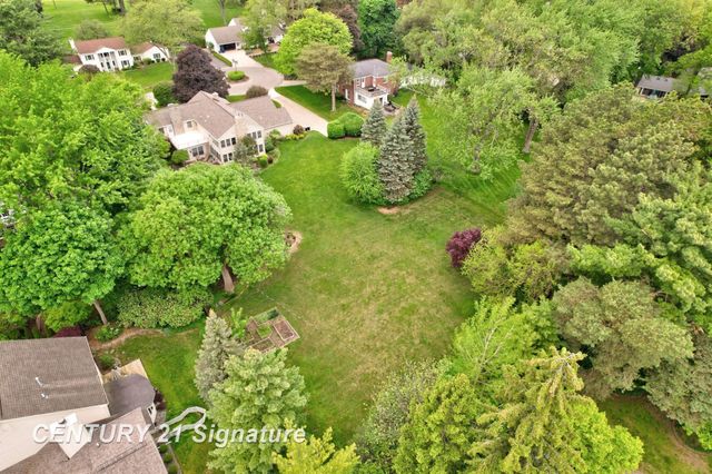 14 Edgewood Road, Saginaw, MI 48602