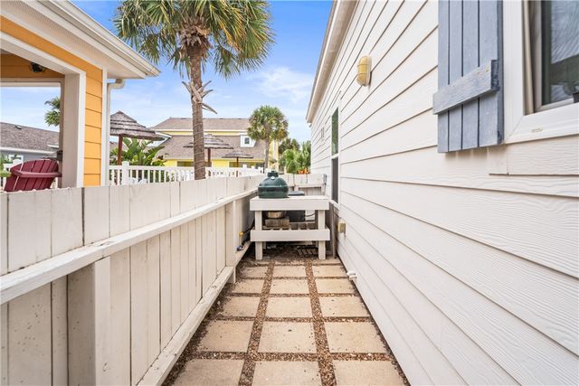 2212 State Highway 361 108, Port Aransas, TX 78373