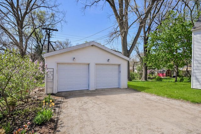 1106 Manchester Road, Wheaton, IL 60187