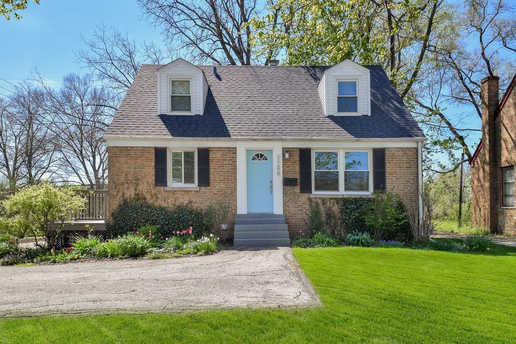 1106 Manchester Road, Wheaton, IL 60187
