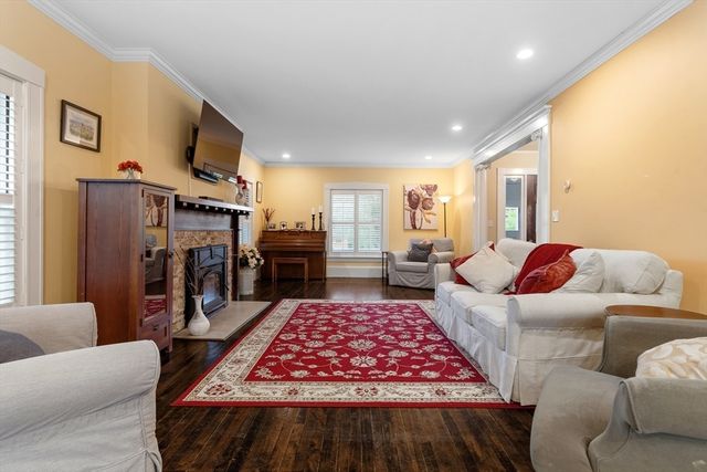 21 Clover St, Belmont, MA 02478