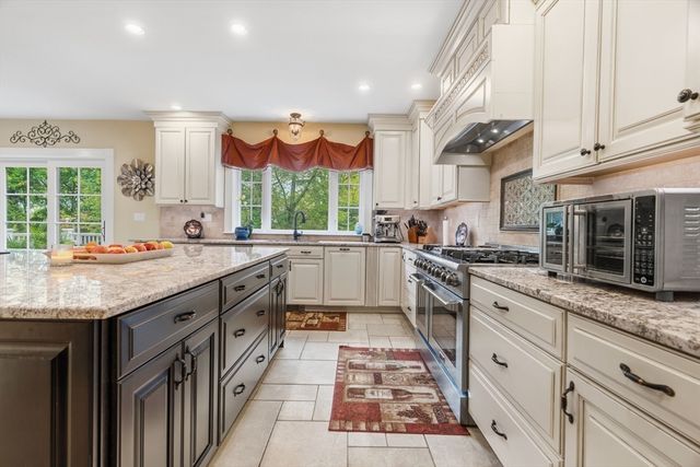 21 Clover St, Belmont, MA 02478