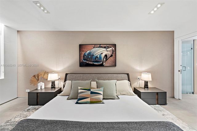 2301 Collins Ave 1004, Miami Beach, FL 33139