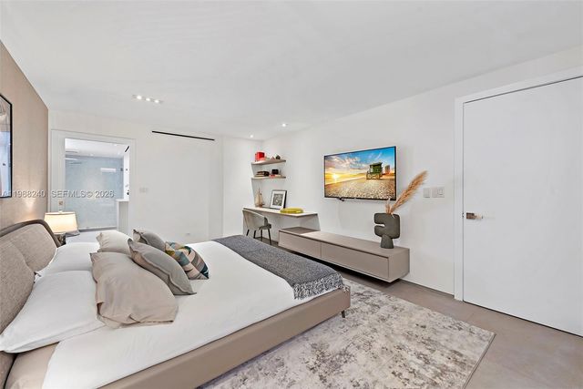 2301 Collins Ave 1004, Miami Beach, FL 33139