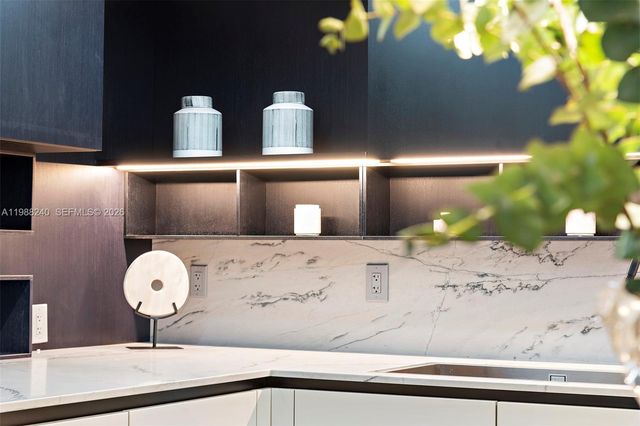 2301 Collins Ave 1004, Miami Beach, FL 33139