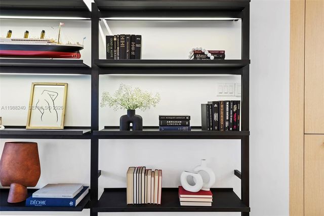 2301 Collins Ave 1004, Miami Beach, FL 33139