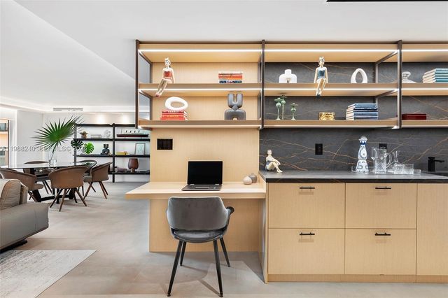 2301 Collins Ave 1004, Miami Beach, FL 33139