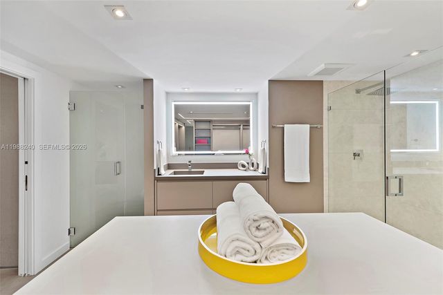 2301 Collins Ave 1004, Miami Beach, FL 33139