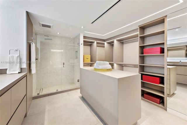 2301 Collins Ave 1004, Miami Beach, FL 33139