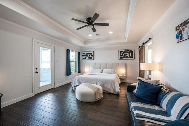 137 Capetown, Montgomery, TX 77356